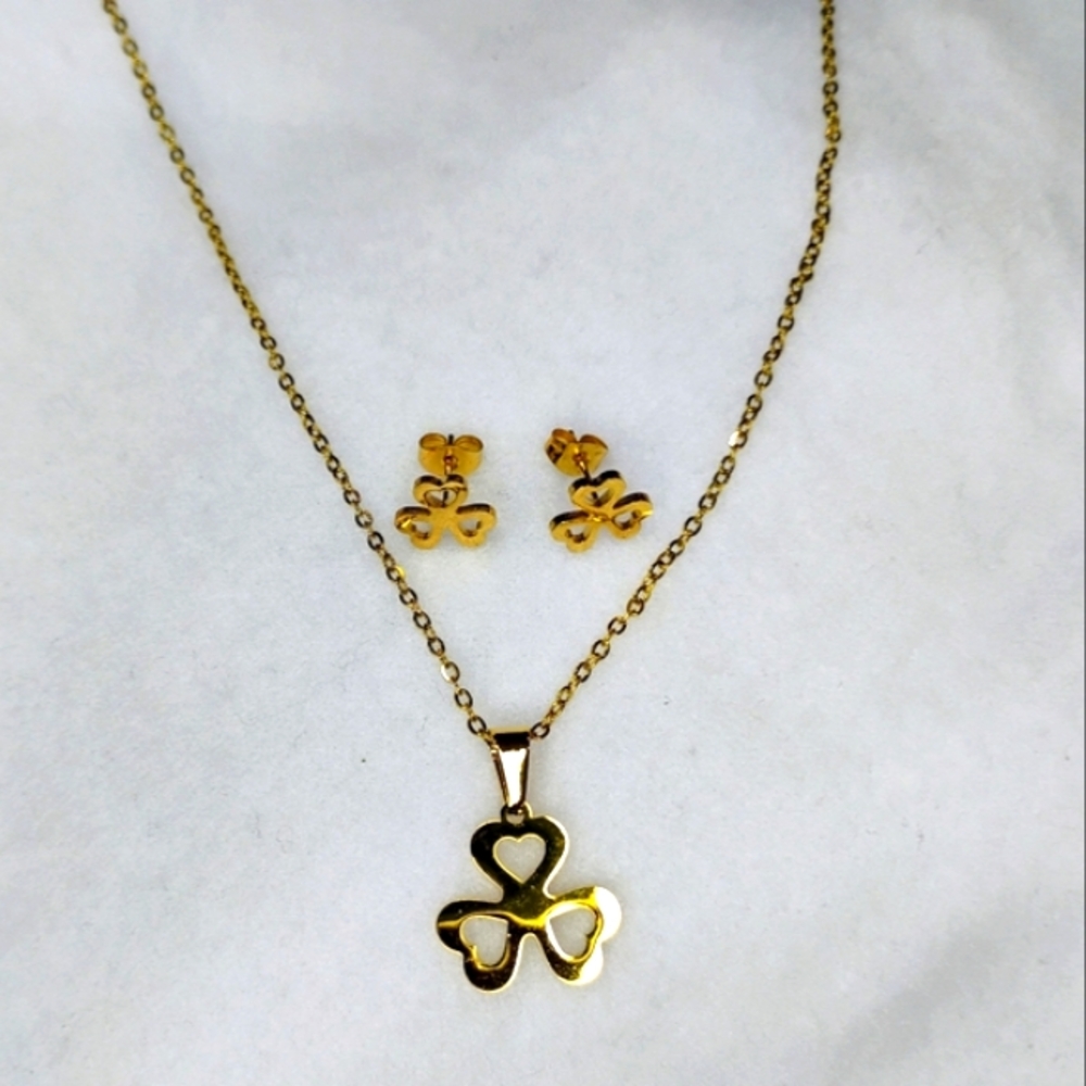 Gold Clover Necklace and Earring Set